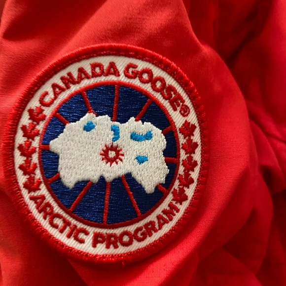 Canada goose coat - Picture 3 of 6